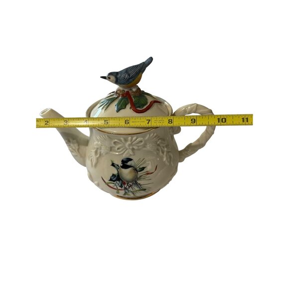 Lenox Winter Greetings Teapot With Bluebird Lid 6324891 Fine Porcelain  Rare - Picture 9 of 10